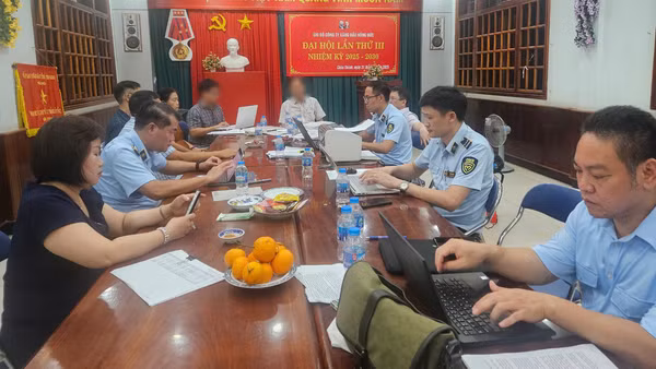 Lực lượng chức năng đang đồng loạt tăng cường rà soát, kiểm tra việc chấp hành quy định pháp luật của các doanh nghiệp đầu mối trên phạm vi cả nước.