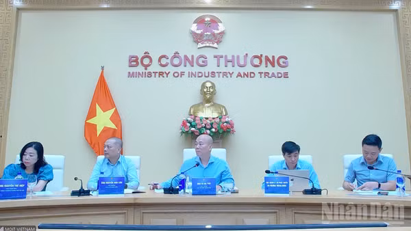 Hội nghị giao ban hệ thống thương vụ Việt Nam ở nước ngoài quý II/2026. (Ảnh: KIM DUNG)
