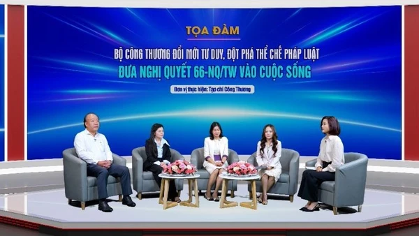 Tọa đàm trực tuyến “Bộ Công thương đổi mới tư duy, đột phá thể chế pháp luật: Đưa Nghị quyết 66-NQ/TW vào cuộc sống”. (Ảnh: KIM DUNG)
