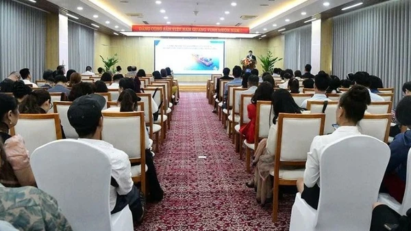 Hội thảo “Liên kết thị trường – Chuỗi cung ứng ổn định cho hàng hóa Việt Nam”. (Ảnh: A.N)