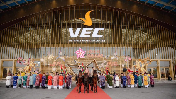 Loạt sự kiện nghệ thuật khuấy động Hội chợ Mùa Xuân ngày cuối tuần.