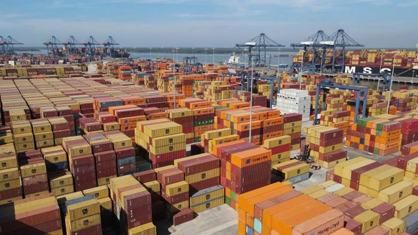 Xuất khẩu năm 2025 bứt phá ước đạt khoảng 475 tỷ USD. (Ảnh: KIM DUNG)