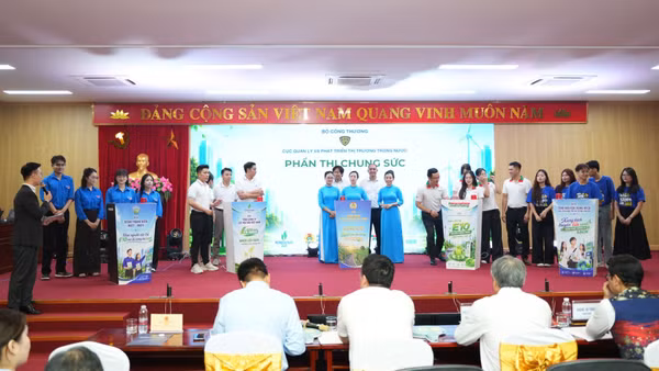Vòng thi trực tiếp Cuộc thi “Tìm hiểu lợi ích của xăng E10” tiếp tục lan tỏa thông điệp sử dụng nhiên liệu xanh.