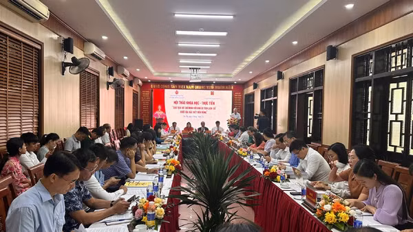Toàn cảnh buổi Hội thảo do Sở Văn hóa, Thể thao và Du lịch tỉnh phú Thọ phối hợp với Hội Di sản Văn hóa Việt Nam tổ chức.