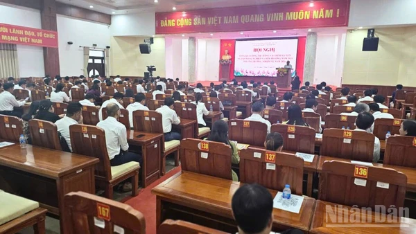 Quang cảnh hội nghị.