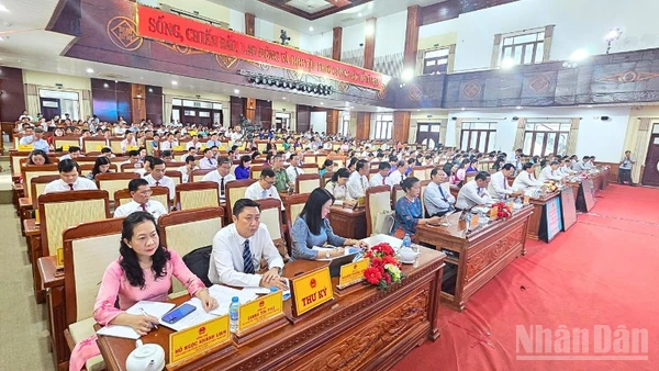 Quang cảnh phiên chất vấn.