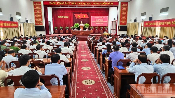 Quang cảnh hội nghị.