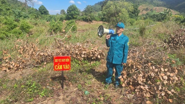 Ban Chỉ huy Quân sự xã Ea Hiao thông báo khu vực hủy nổ quả bom lớn còn sót lại sau chiến tranh tại địa bàn xã.