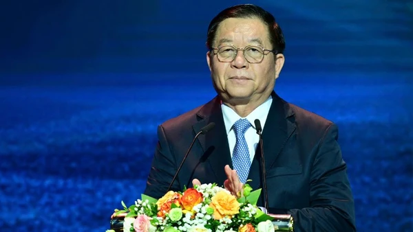 Ủy Ban Thường Vụ Quốc Hội Thông Qua Hai Nghị Quyết Về Công Tác Bầu Cử Đồng Chí Nguyễn Trọng Nghĩa Phát Biểu Tại Lễ Trao Giải. (Ảnh: Việt Trung)