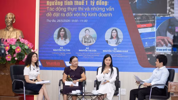 Các khách mời tham gia tọa đàm. (Ảnh: Ngọc Duy)
