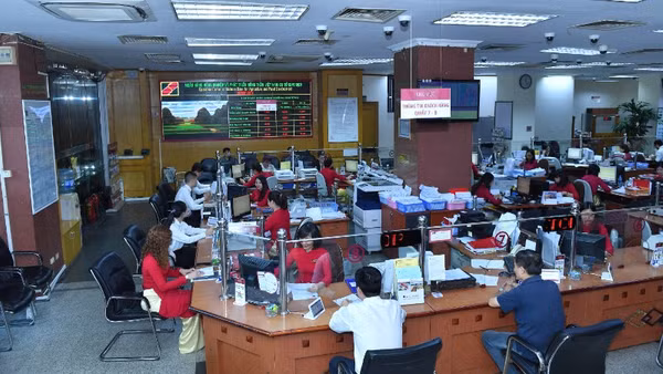 Ngành Ngân hàng tăng cường các giải pháp bảo vệ khách hàng trong giao dịch thanh toán.