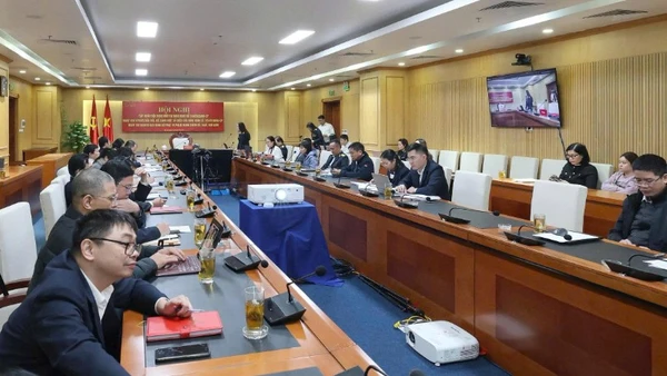 Toàn cảnh hội nghị.