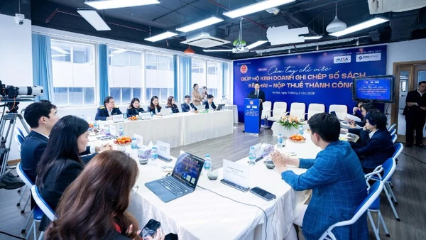 Toàn cảnh buổi tập huấn.