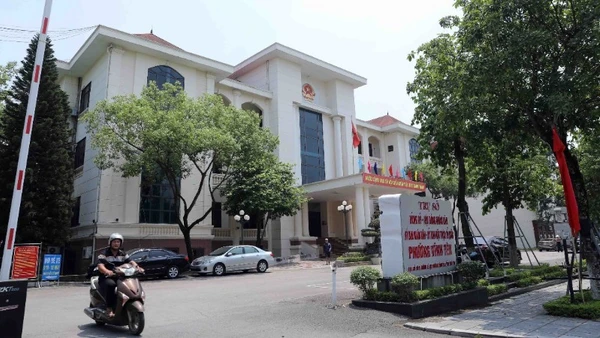 Trụ sở UBND thành phố Vĩnh Yên (cũ) nay trở thành trụ sở UBND phường Vĩnh Yên, tỉnh Phú Thọ. (Ảnh TTXVN)