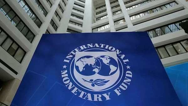 IMF đã điều chỉnh dự báo triển vọng kinh tế toàn cầu, nhưng vẫn tỏ ra khá dè dặt.