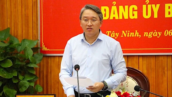 Bộ trưởng Tư pháp Nguyễn Hải Ninh tại buổi làm việc.