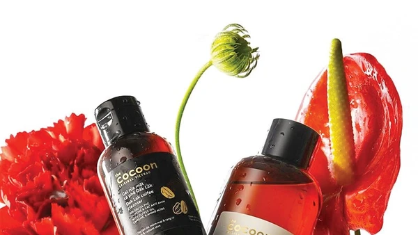 Những sản phẩm làm đẹp bền vững góp phần giúp cân bằng quan hệ giữa con người với tự nhiên. Nguồn: myphamthuanchay.com