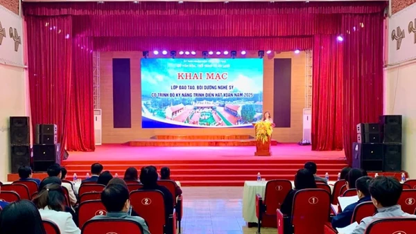 Quang cảnh lớp tập huấn.