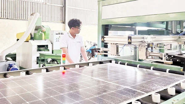 Hệ thống dây chuyền tái chế pin mặt trời. Ảnh: 5RTech