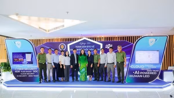 FPT phối hợp cùng Phòng PA05, Công an thành phố Đà Nẵng tổ chức Ngày hội Toàn dân bảo vệ An ninh Tổ quốc tại tòa nhà FPT Complex.