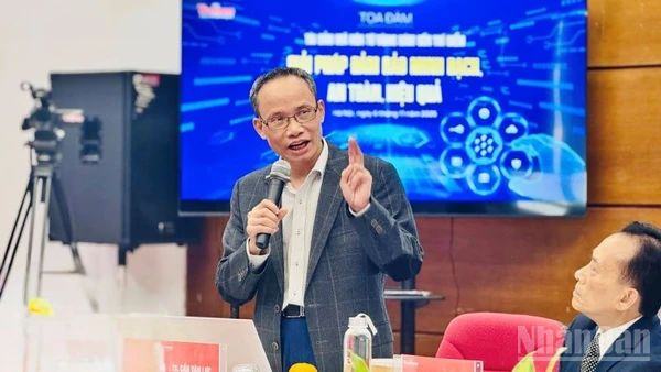 Tiến sĩ Cấn Văn Lực, Chuyên gia kinh tế trưởng BIDV, thành viên Hội đồng tư vấn chính sách của Thủ tướng Chính phủ. (Ảnh: HNV)