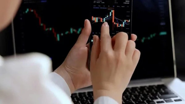 "Cạm bẫy số' cần được nhận diện một cách tỉnh táo.