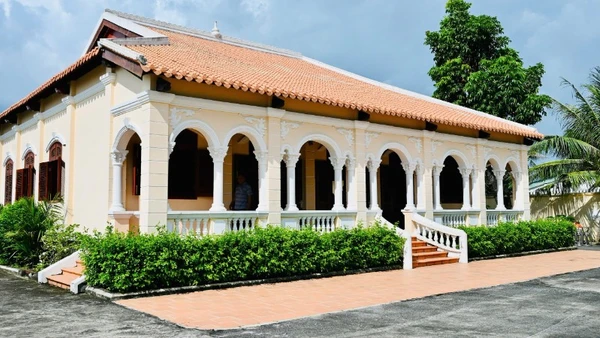 Di tích quốc gia Nhà Long Hiệp.