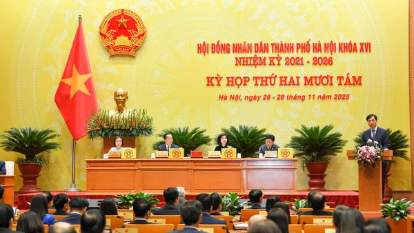 Quang cảnh phiên khai mạc Kỳ họp thứ 28 Hội đồng nhân dân thành phố Hà Nội.