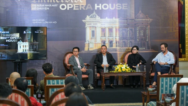 Đại diện ban tổ chức chia sẻ và trả lời các câu hỏi tại buổi gặp mặt báo chí.