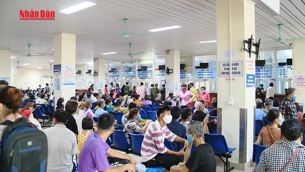 [Video] Xây dựng gói dịch vụ y tế cơ bản miễn phí, hướng tới từng bước miễn viện phí