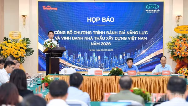 Đông đảo đại biểu tham dự họp báo. (Ảnh: HNV)