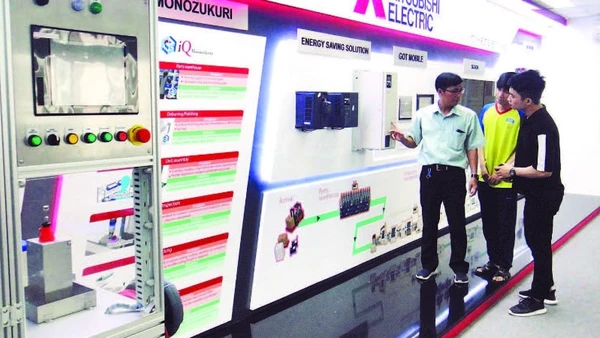 Đào tạo nguồn nhân lực chất lượng cao tại Khu công nghệ cao Thành phố Hồ Chí Minh.