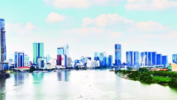 Trung tâm Tài chính quốc tế tại Thành phố Hồ Chí Minh nhận được nhiều tư vấn chiến lược, chia sẻ kinh nghiệm quốc tế nhằm hoàn thiện thể chế. (Ảnh TÙNG ANH)