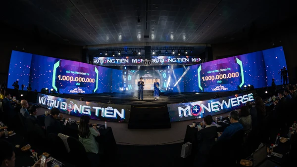 Chương trình Vũ trụ Đồng tiền - The Moneyverse 2025 gắn liền với xu hướng chuyển đổi số và định hướng Bình dân học vụ số của Chính phủ.