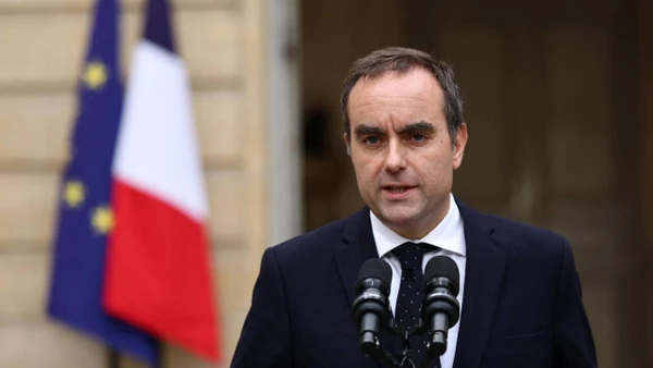 Ông Lecornu trở thành vị thủ tướng thứ ba trong nhiệm kỳ hai của Tổng thống Emmanuel Macron phải từ chức.