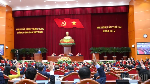 Toàn cảnh phiên bế mạc Hội nghị lần thứ hai Ban Chấp hành Trung ương Đảng Cộng sản Việt Nam khóa XIV. (Ảnh: ĐĂNG KHOA)