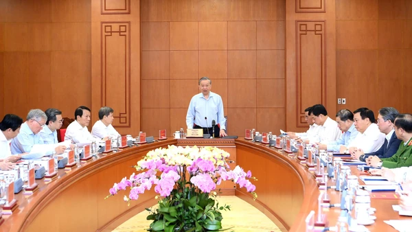 Tổng Bí thư Tô Lâm chủ trì cuộc làm việc với Ban Nội chính Trung ương. (Ảnh: ĐĂNG KHOA)