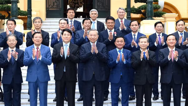 Tổng Bí thư, Chủ tịch nước Tô Lâm và các đồng chí lãnh đạo, nguyên lãnh đạo Đảng, Nhà nước và các đại biểu dự hội nghị. (Ảnh: ĐĂNG KHOA)