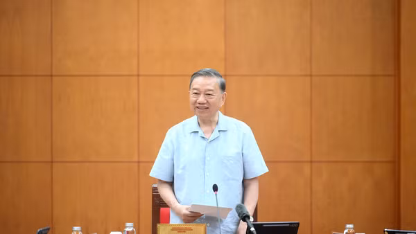 Tổng Bí thư, Chủ tịch nước Tô Lâm chủ trì cuộc làm việc của Thường trực Ban Chỉ đạo Trung ương về phát triển khoa học công nghệ, đổi mới sáng tạo và chuyển đổi số, cho ý kiến về công tác nghiên cứu khoa học cơ bản phục vụ phát triển đất nước trong giai đoạn mới. (Ảnh: ĐĂNG KHOA)