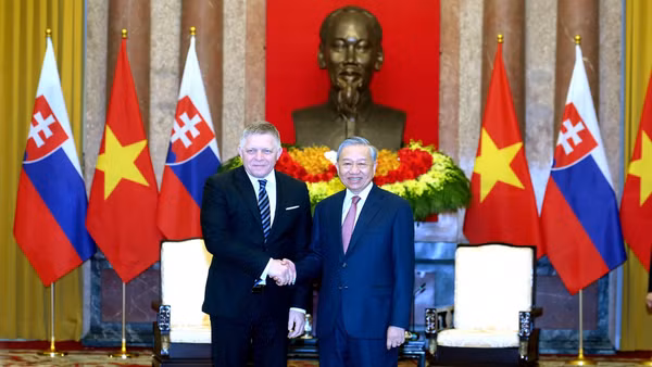 Tổng Bí thư, Chủ tịch nước Tô Lâm tiếp Thủ tướng Slovakia Robert Fico. (Ảnh: ĐĂNG KHOA)