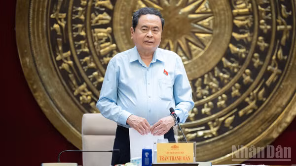 Chủ tịch Quốc hội Trần Thanh Mẫn phát biểu tại cuộc làm việc. (Ảnh: DUY LINH)