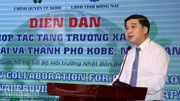 Phó Chủ tịch Ủy ban nhân dân tỉnh Đồng Nai Hồ Văn Hà phát biểu tại diễn đàn.