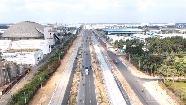 Dự án nâng cấp đường 25B kết nối sân bay, cảng biển, các khu công nghiệp khu vực Nhơn Trạch và Thành phố Hồ Chí Minh qua đường Vành đai 3 và phà Cát Lái. 