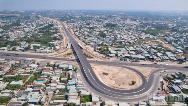 Hạ tầng giao thông chiến lược trên địa bàn Đồng Nai ngày càng được đầu tư đồng bộ.