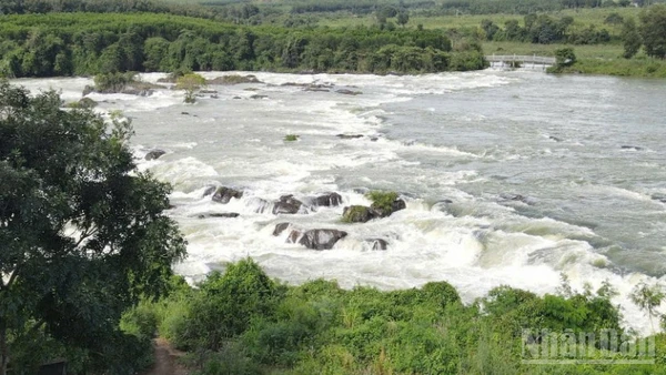 Thủy điện Trị An tăng lưu lượng xả lũ về vùng hạ du từ 13 giờ ngày 20/11.