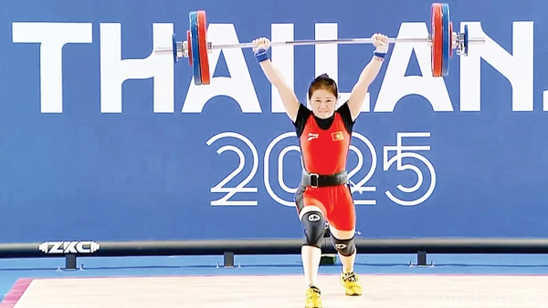 Lực sĩ Quàng Thị Tâm giành Huy chương Đồng tại SEA Games 33.