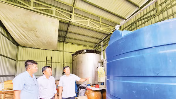 Các công trình cấp nước tập trung quy mô nhỏ giải quyết nhu cầu cấp thiết, trước mắt cho người dân nông thôn. 