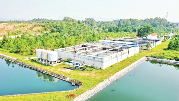 Một góc Khu công nghiệp Bá Thiện II, nơi có hạ tầng xanh và đồng bộ, góp phần thu hút các dự án công nghệ cao, ít phát thải về với tỉnh Phú Thọ. Nguồn ảnh: bathien2ip.vn