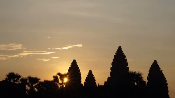 Bình minh ở Angkor Watt.