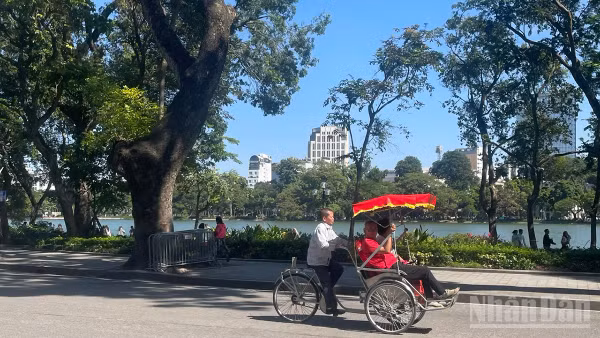 Dự báo khu vực Hà Nội ngày nắng, đêm có mưa. (Ảnh minh họa: Đ.T)